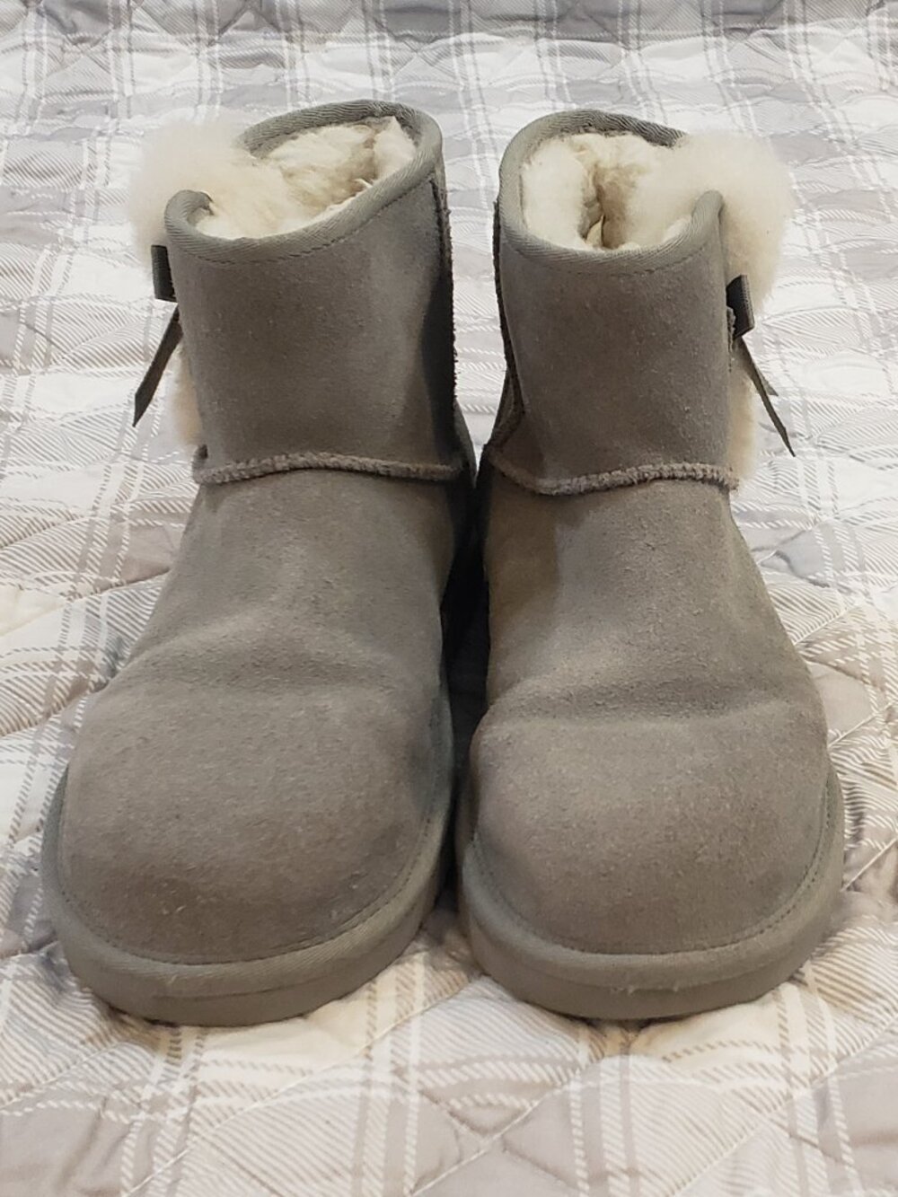 Koolaburra by UGG Women's gray Victoria Mini lined ankle boots Size 8